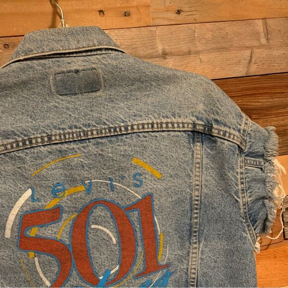 Levi's Retro Distressed Grunge Denim Screen Print 501 Button Front Vest Size M - Picture 13 of 16